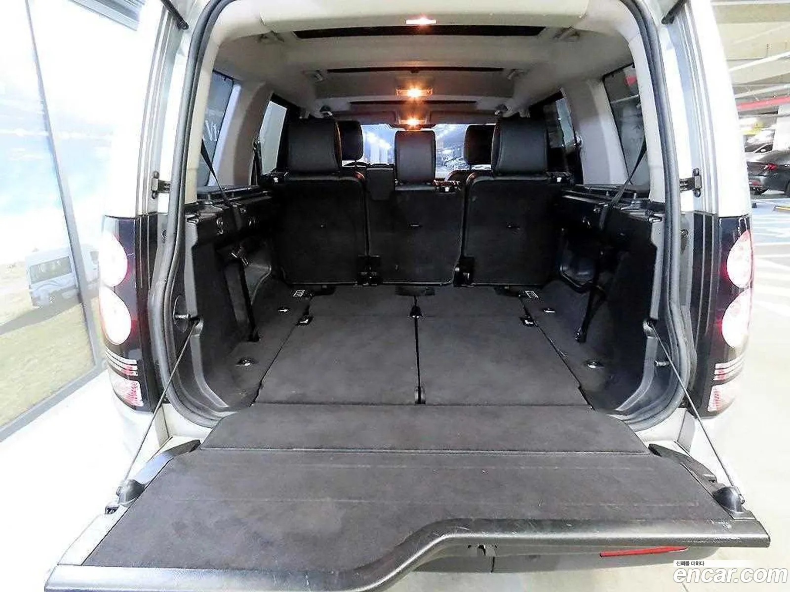 Land Rover Discovery 4