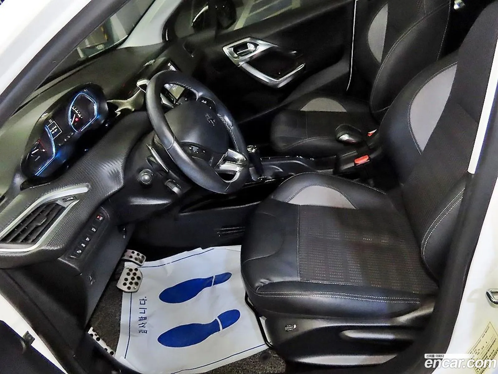 Peugeot 2008 2015 — 9