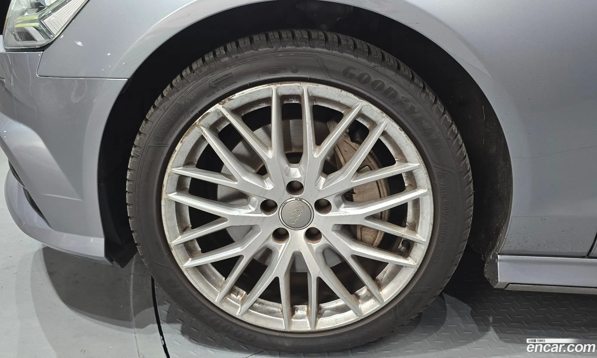 Audi A6 2018 WAUZZZ4G0JN132802 — 16