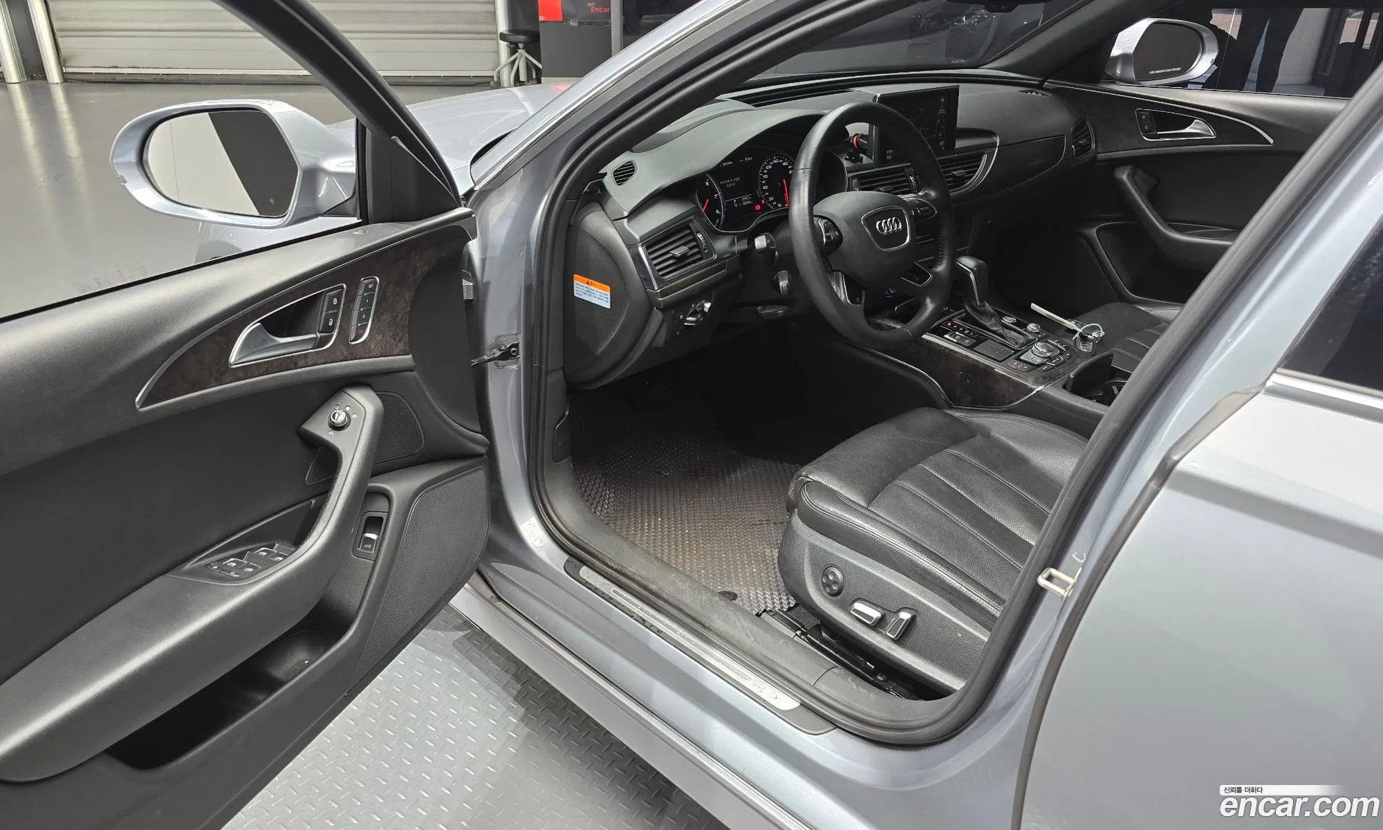 Audi A6 2018 WAUZZZ4G0JN132802 — 18