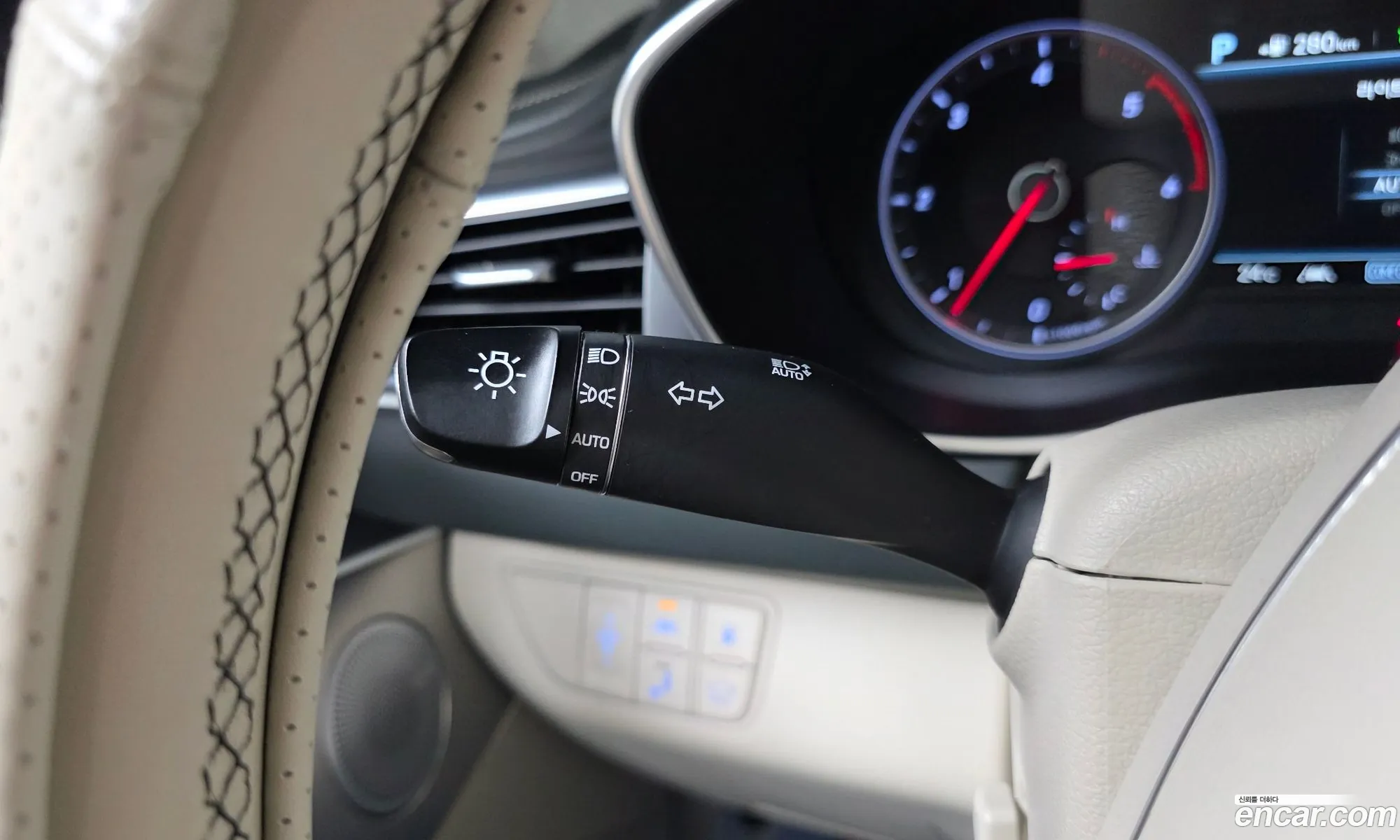 Genesis G70 2018 — 20