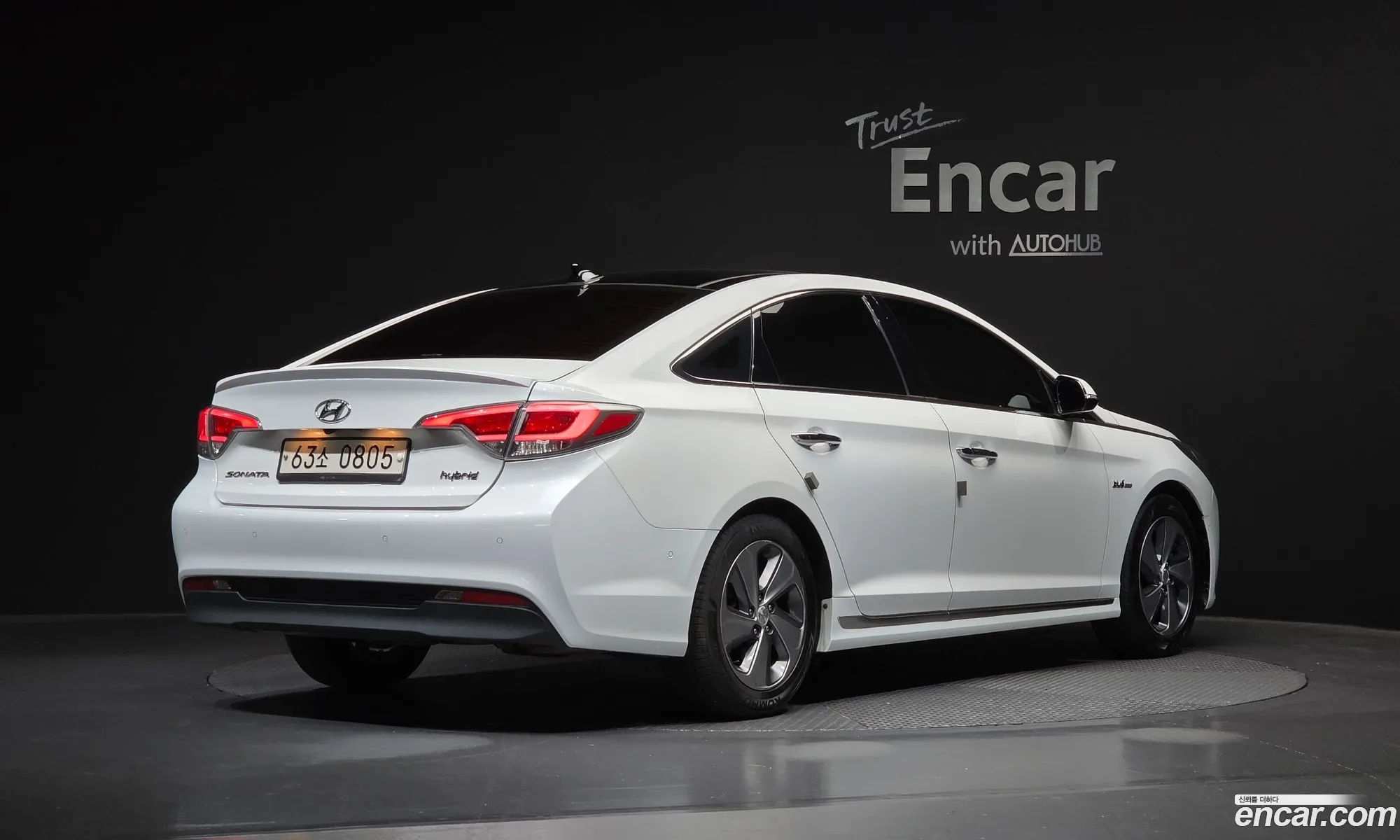Hyundai LF Sonata Hybrid 2016 — 15