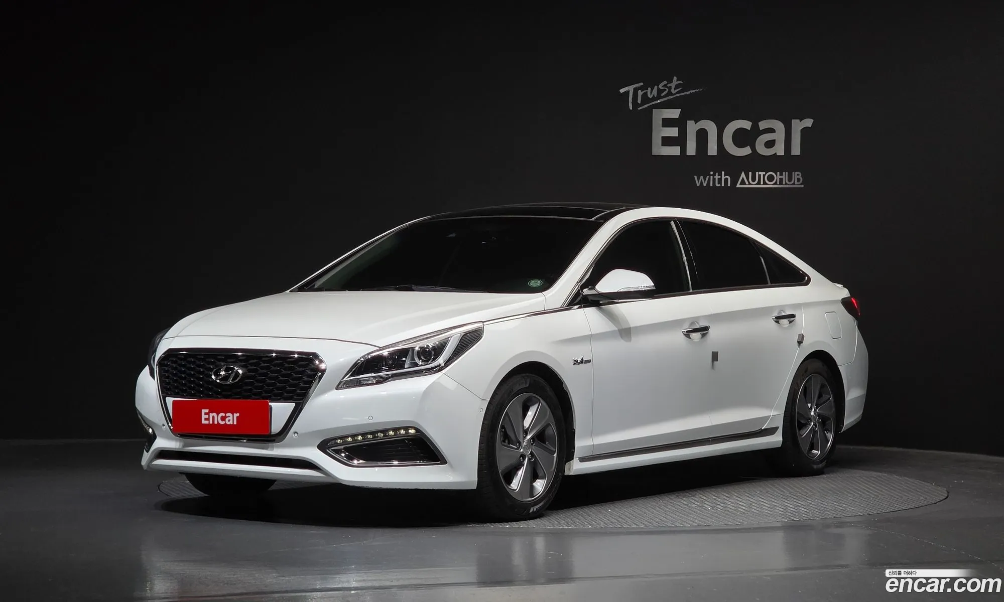 Hyundai LF Sonata Hybrid 2016 — 5