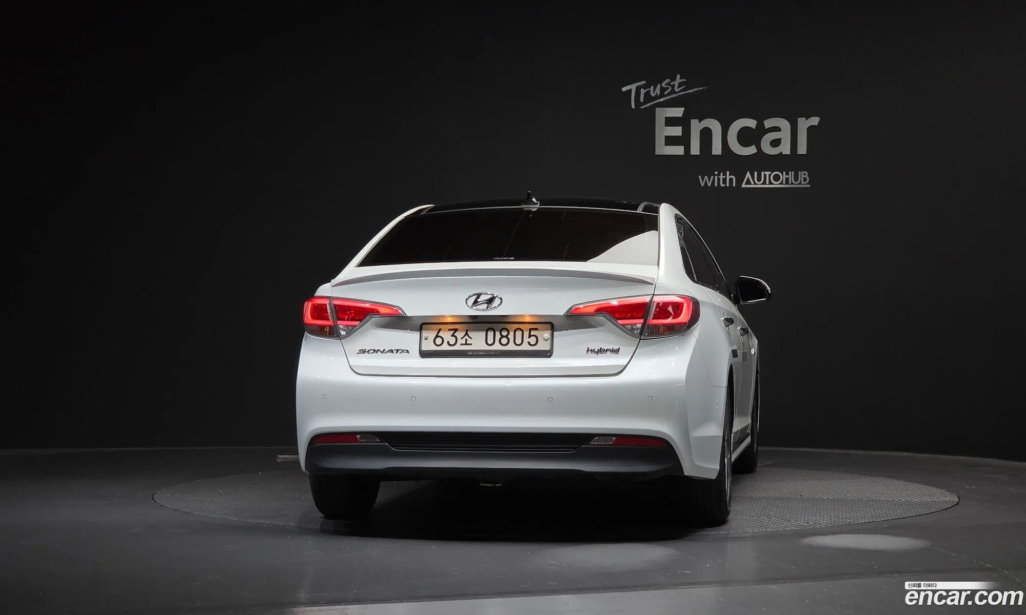 Hyundai LF Sonata Hybrid 2016 — 9