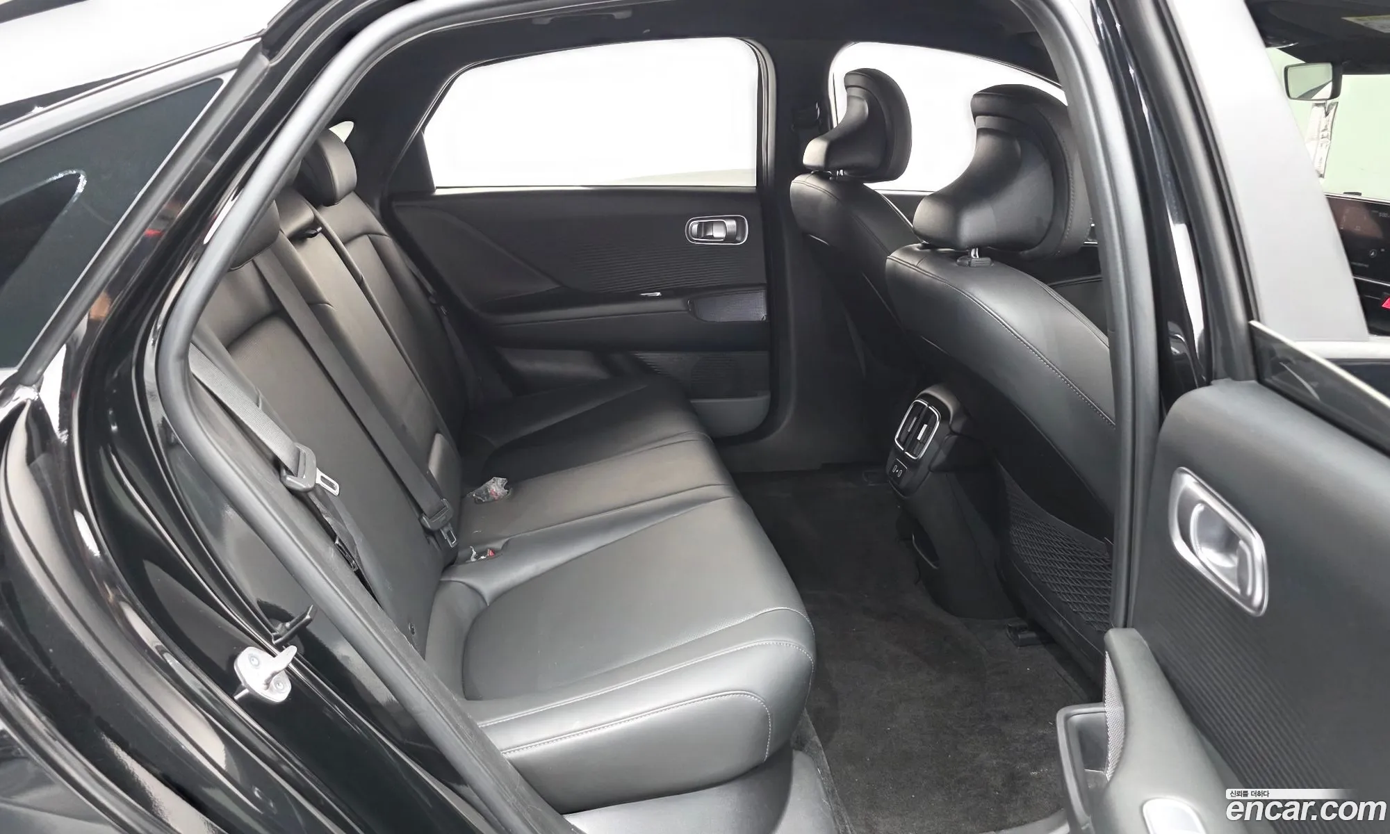 Hyundai Ioniq 6 2022 — 32
