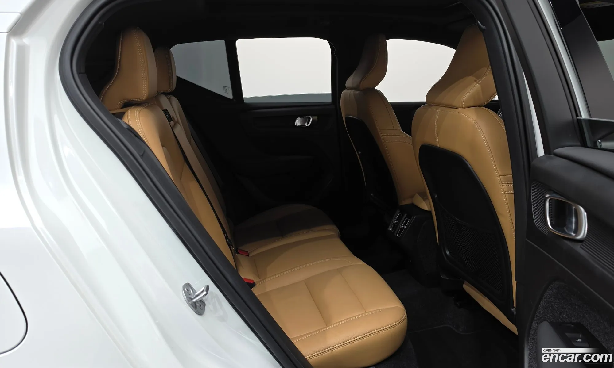 Volvo XC40 2022 — 31