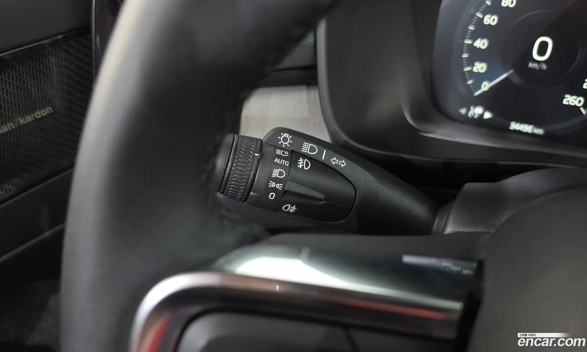 Volvo XC40 2022 — 25