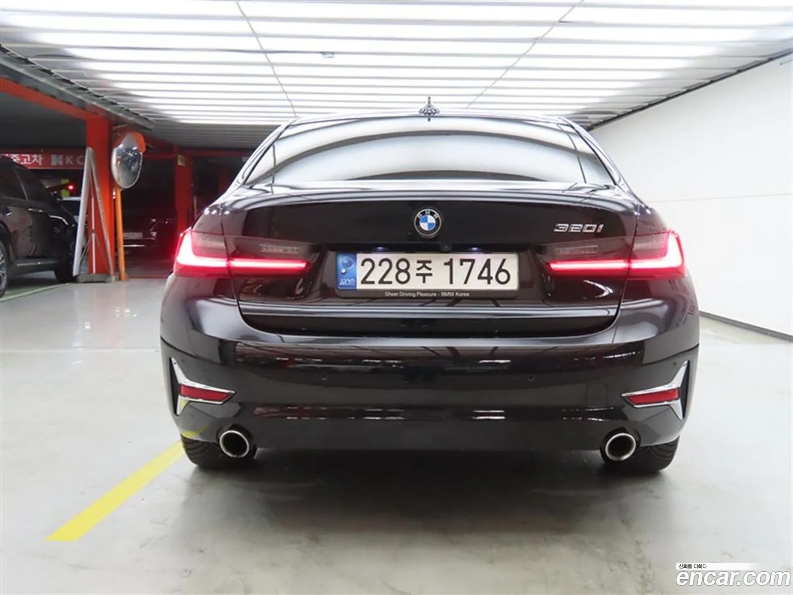 BMW 3 Series 2021 — 3
