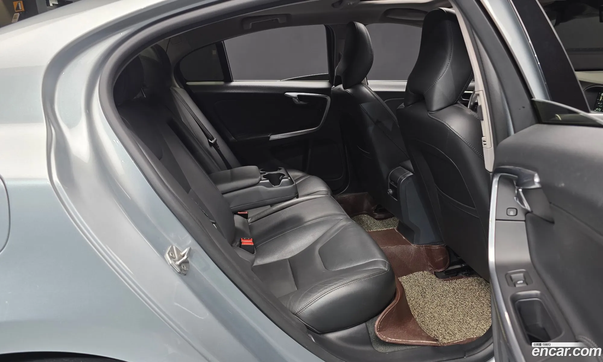 Volvo S60 2016 YV1FS79B0G2411703 — 18