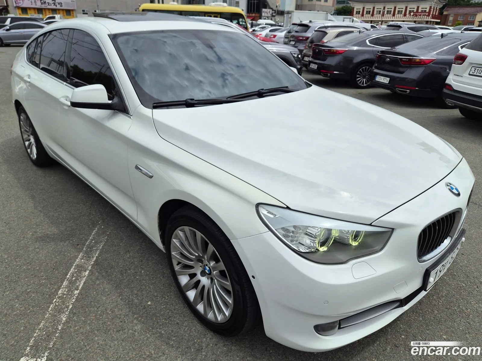 BMW 5 Series GT 2012 — 15