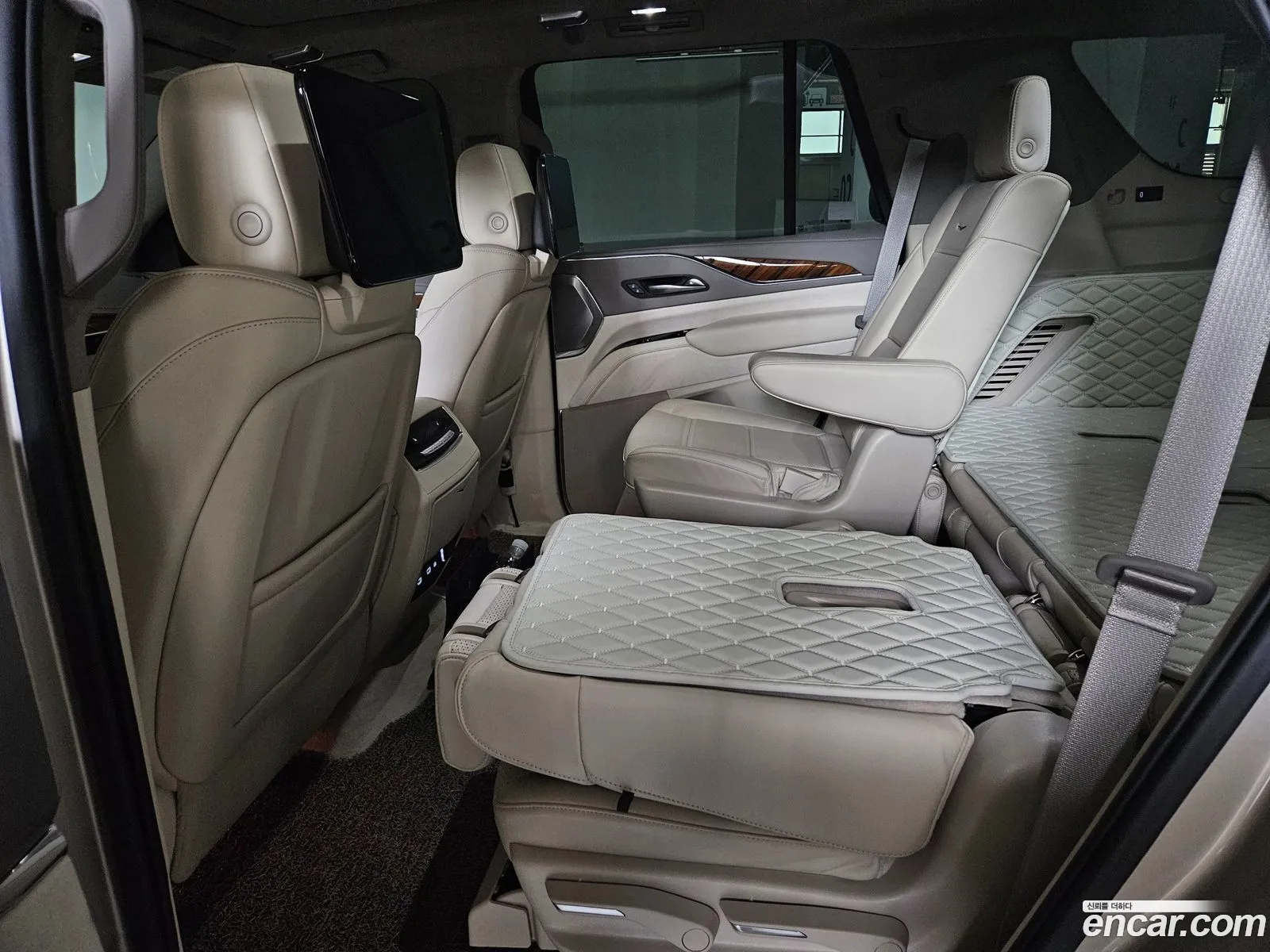 Cadillac Escalade 2021 — 12
