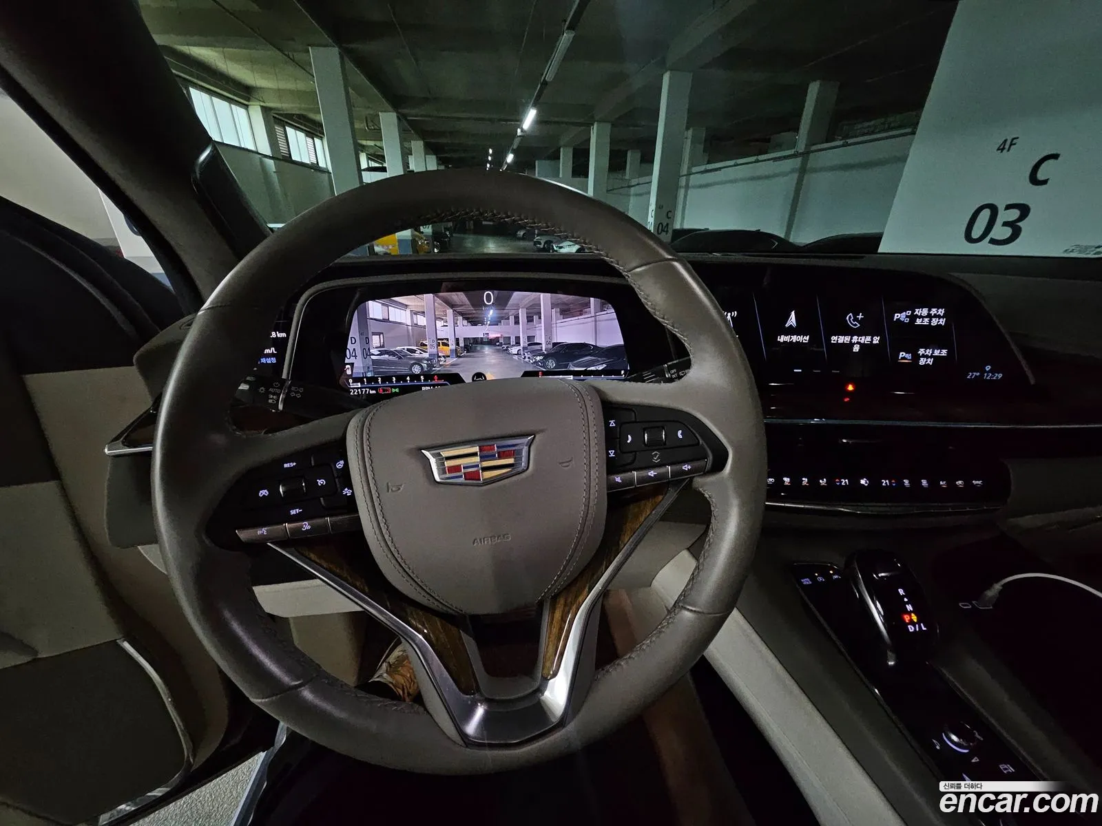Cadillac Escalade 2021 — 11