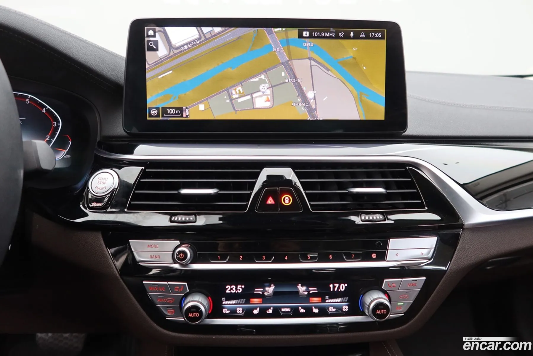 BMW 5 Series 2021 — 10
