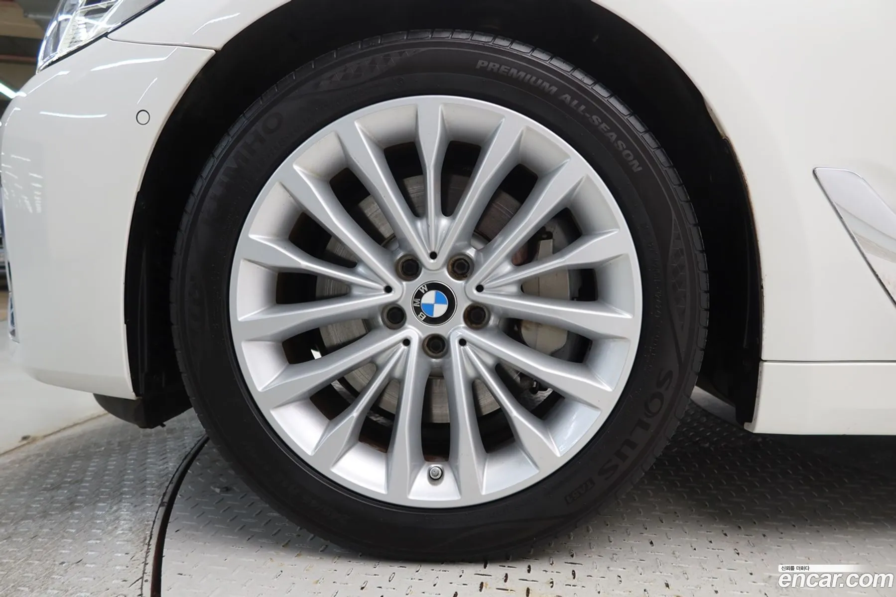 BMW 5 Series 2021 — 6