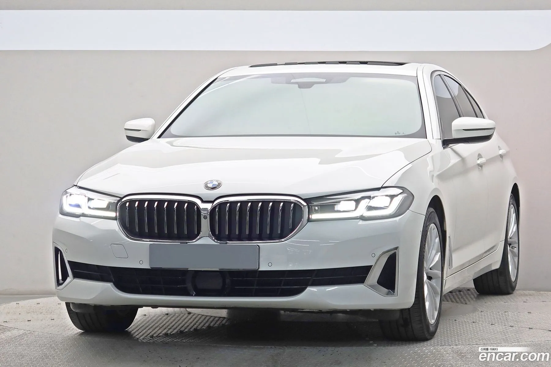 BMW 5 Series 2021 — 20