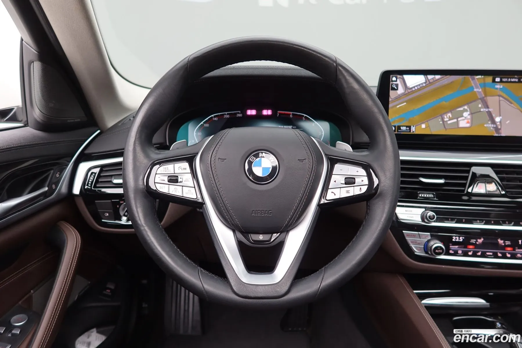 BMW 5 Series 2021 — 18