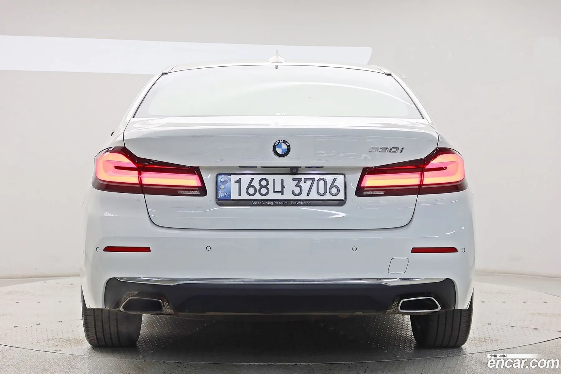 BMW 5 Series 2021 — 16