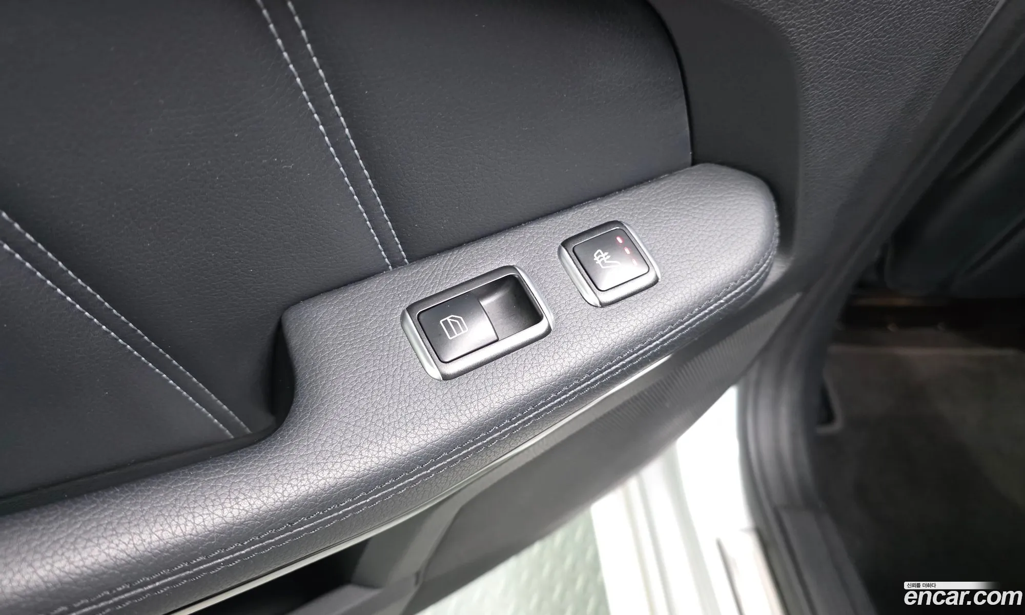 Mercedes-Benz E-Class W212 2014 WDDHF5FB2EB010148 — 19