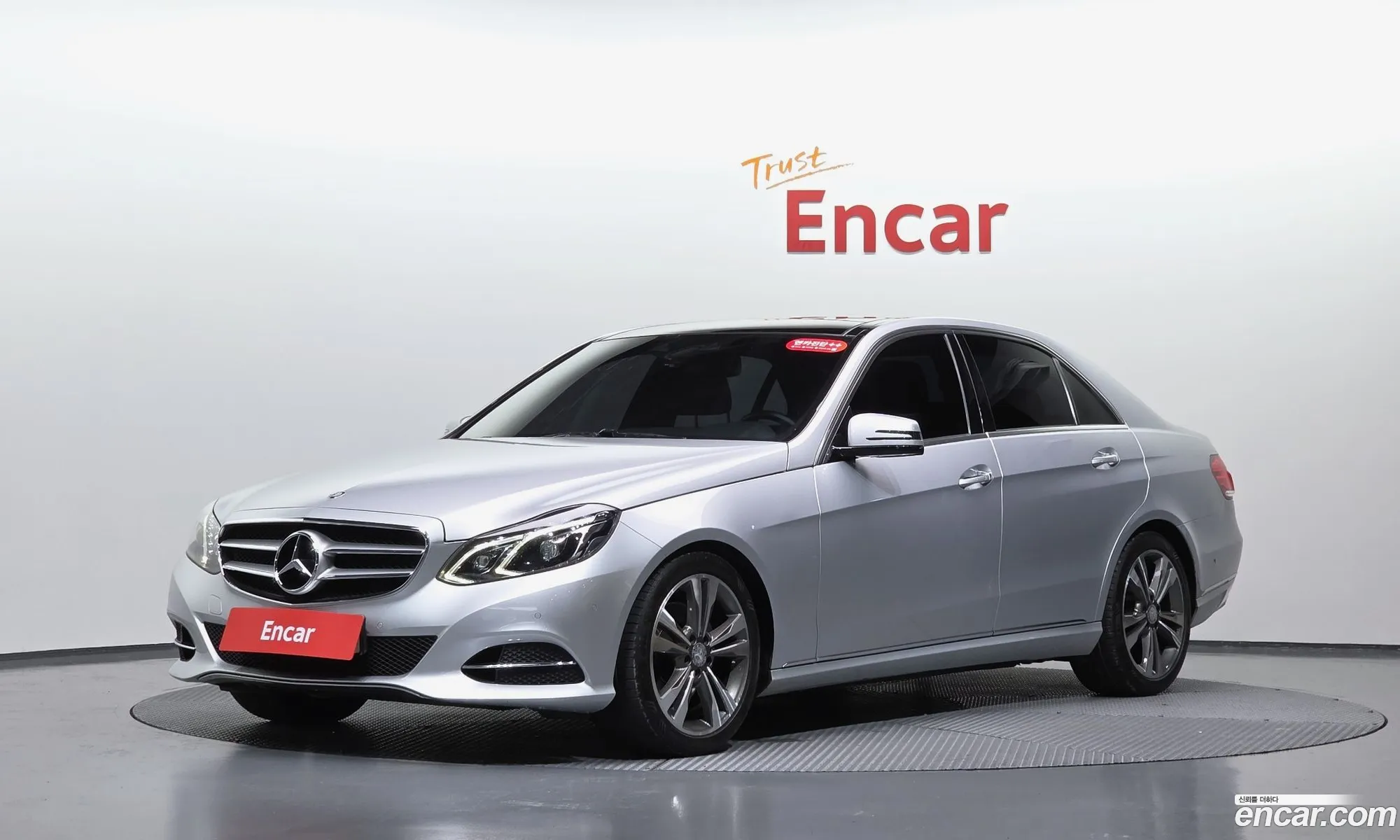 Mercedes-Benz E-Class W212 2014 WDDHF5FB2EB010148 — 29