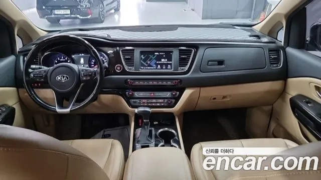 Kia Carnival 2019 — 4