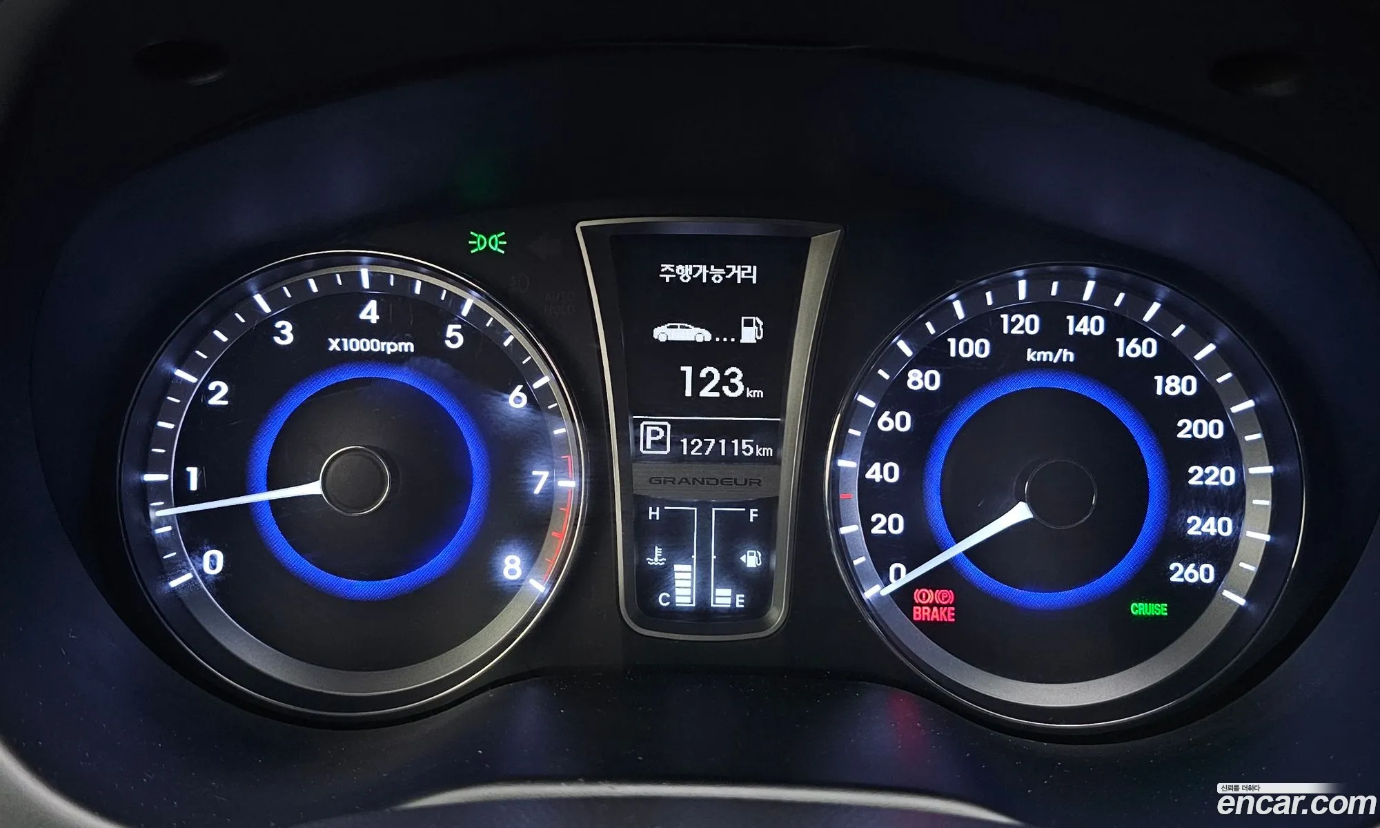 Hyundai Grandeur HG 2012 — 31