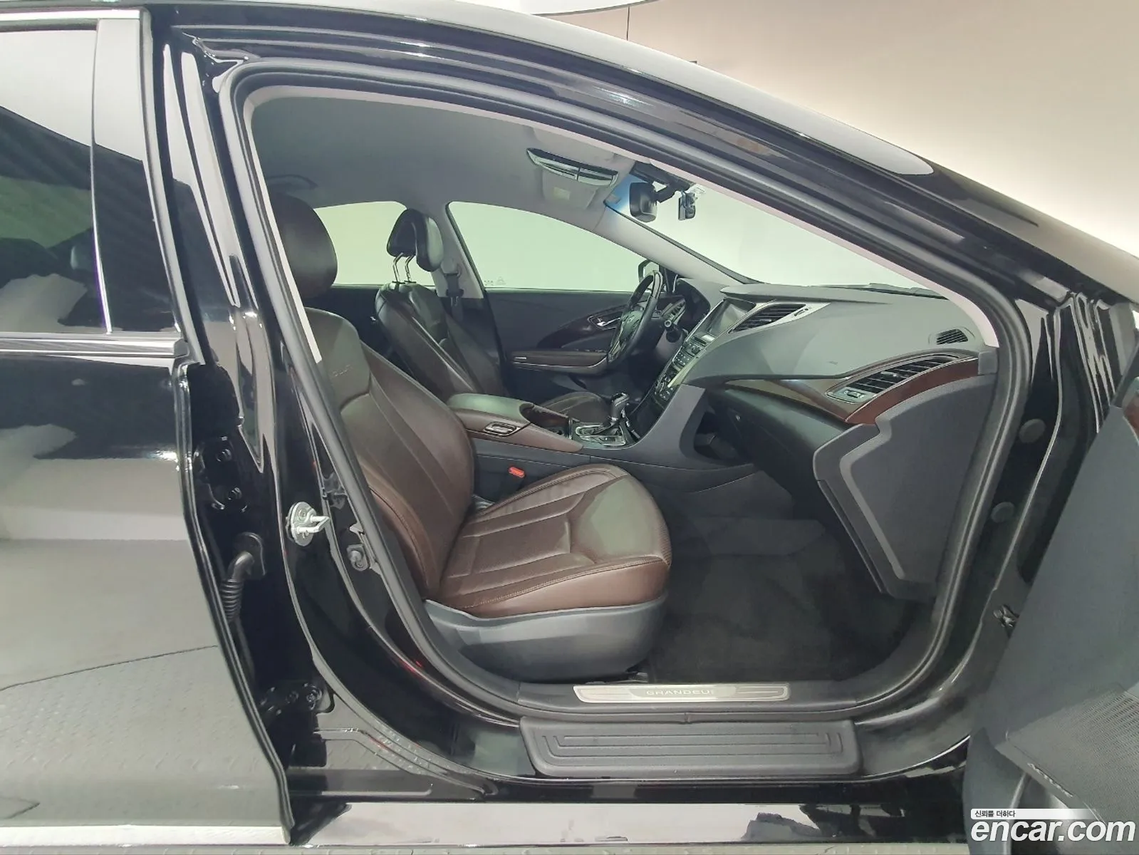 Hyundai Grandeur HG 2013 — 10