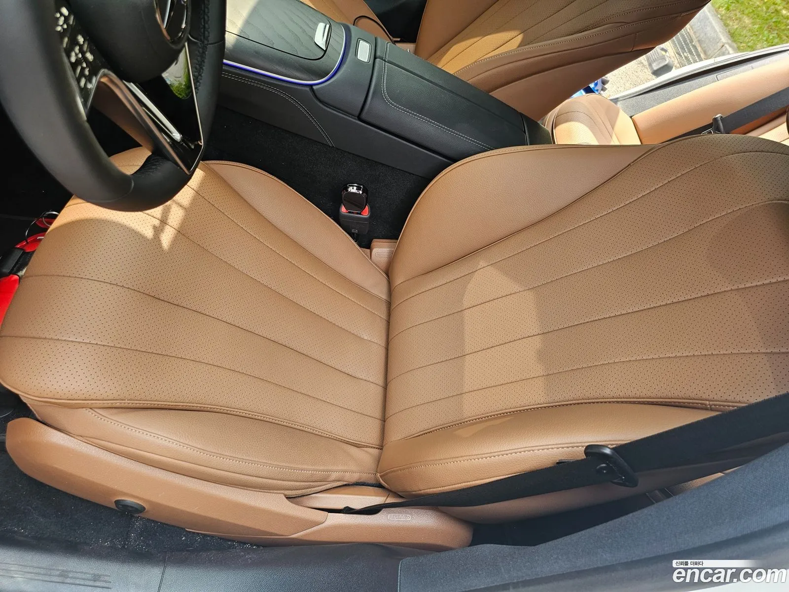 Mercedes-Benz E-Class W214 2025 — 12