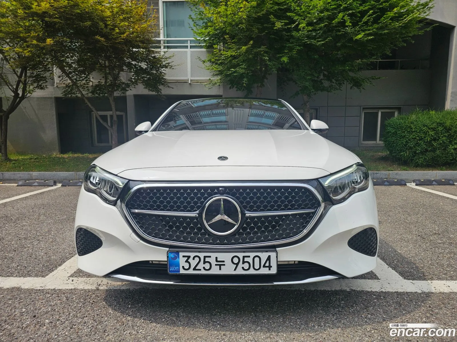 Mercedes-Benz E-Class W214 2025 — 20