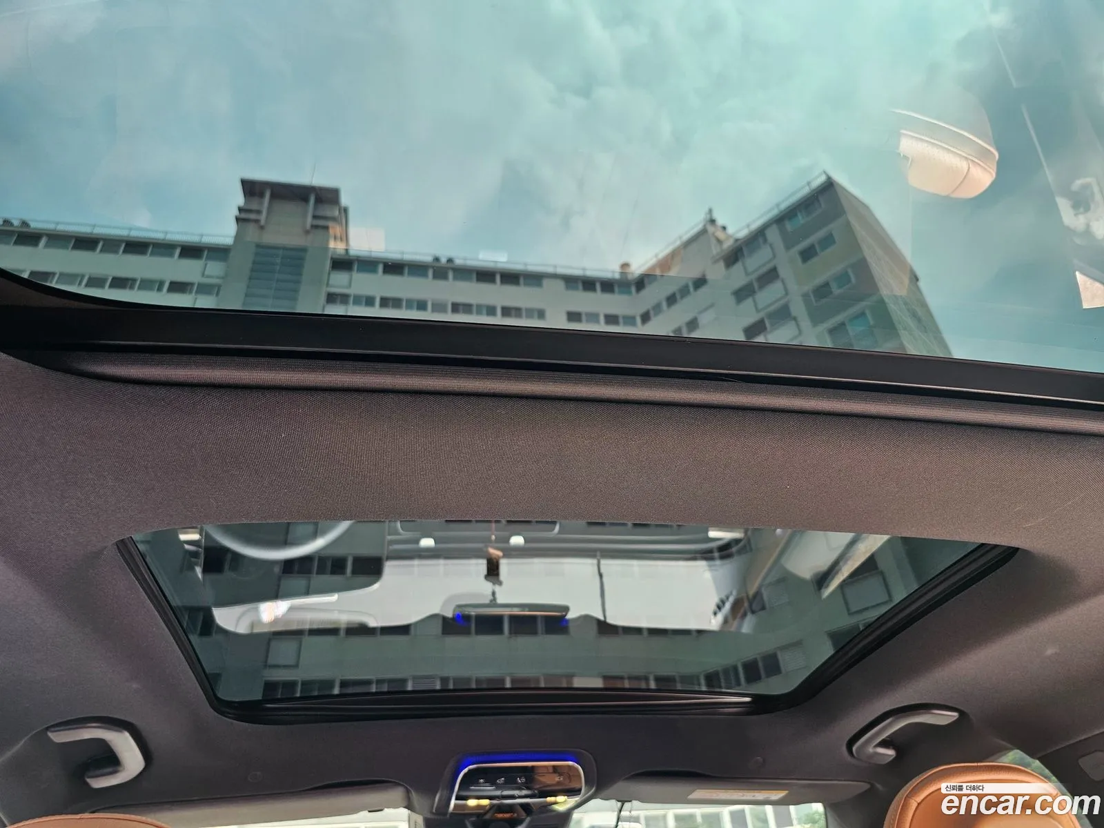 Mercedes-Benz E-Class W214 2025 — 17