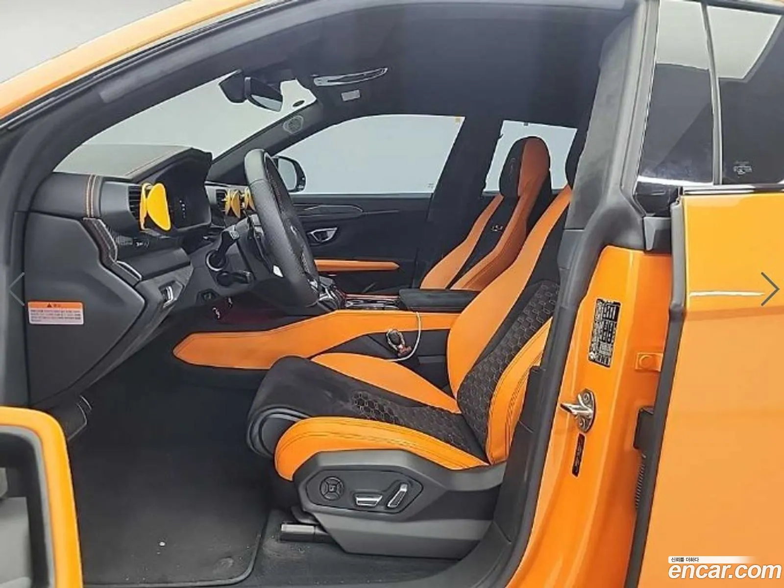 Lamborghini Urus 2021 — 16