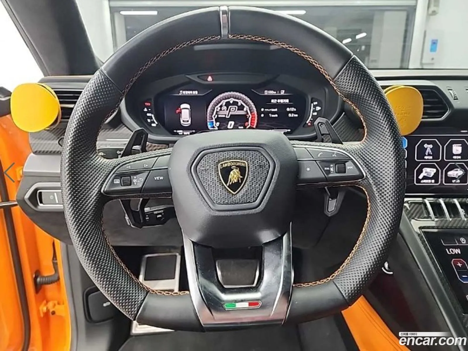 Lamborghini Urus 2021 — 17