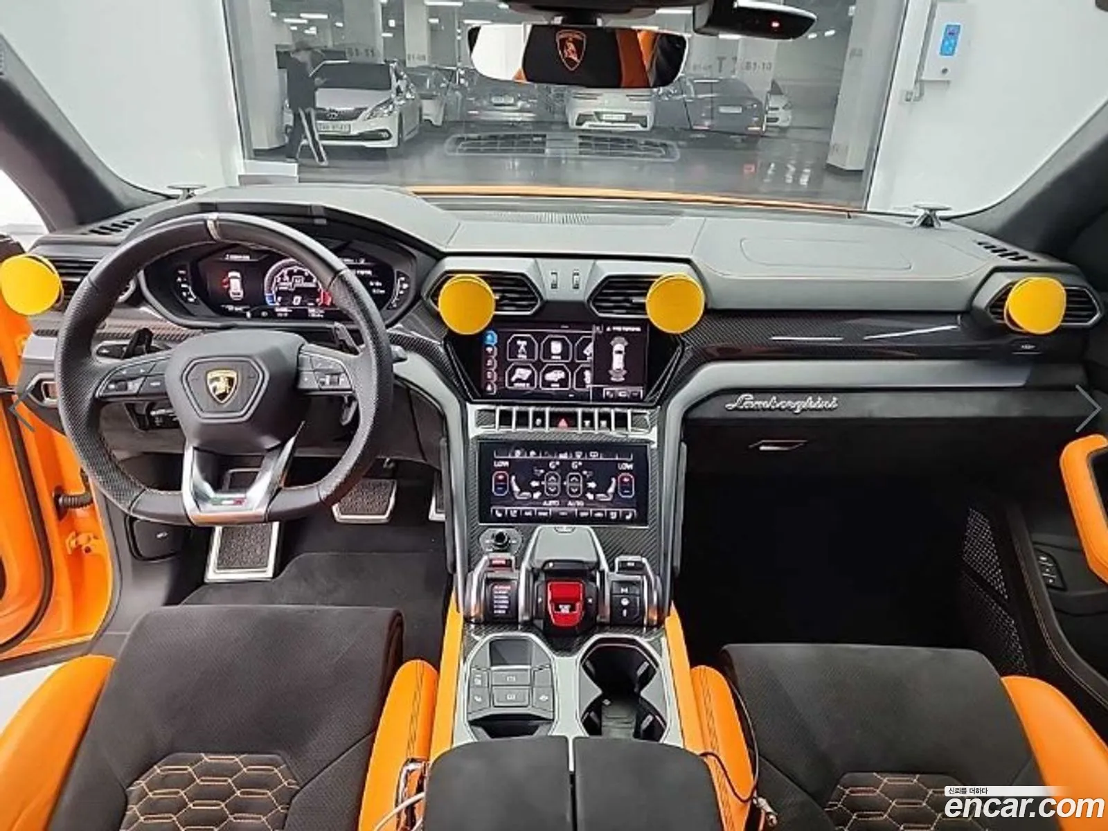 Lamborghini Urus 2021 — 12