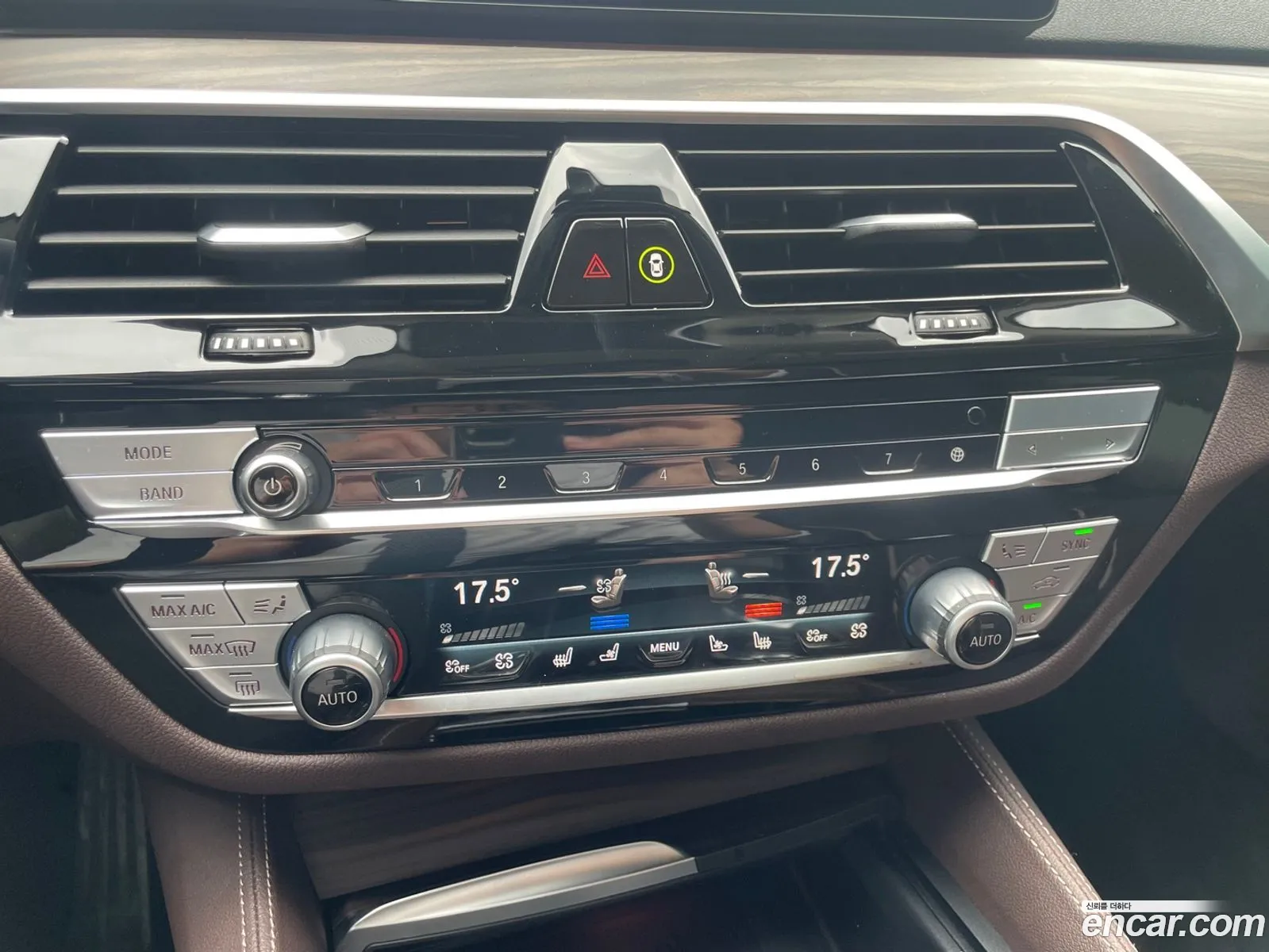 BMW 6 Series GT 2023 — 6