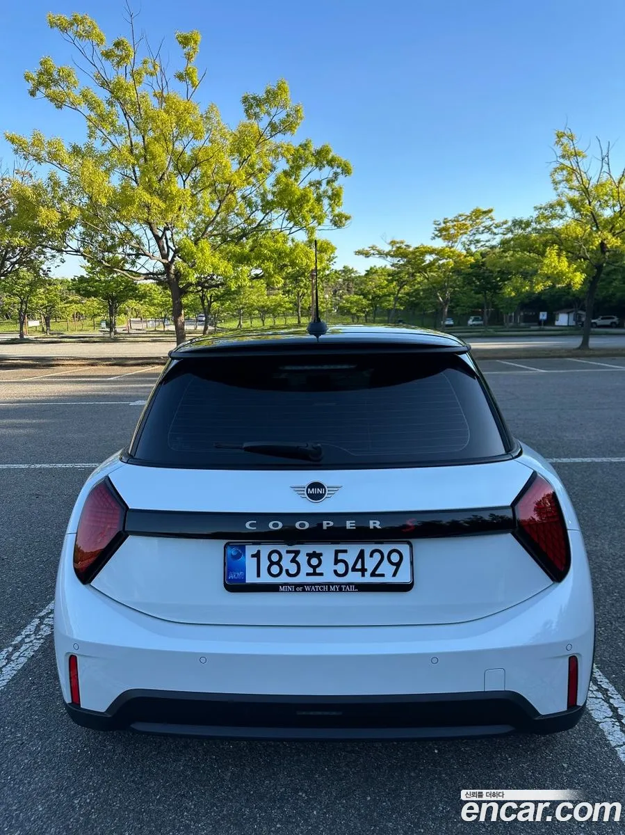 Mini Cooper S 2026 — 16
