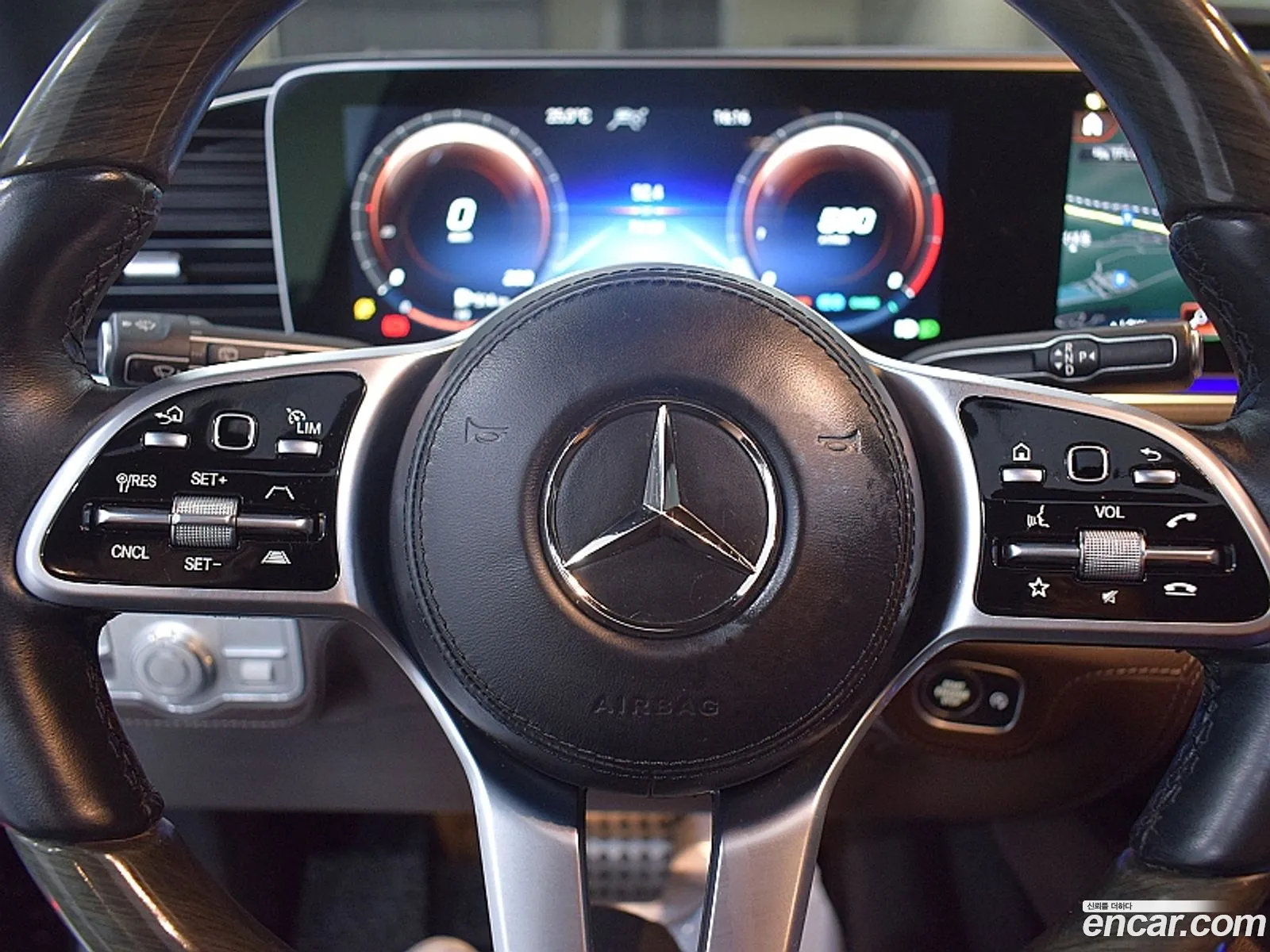 Mercedes-Benz GLS-Class X167 2022 — 3