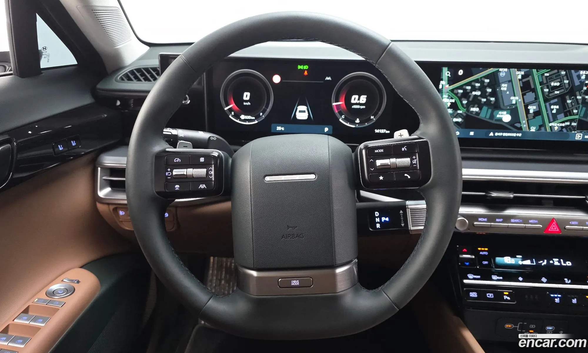 Hyundai Grandeur 2023 — 19