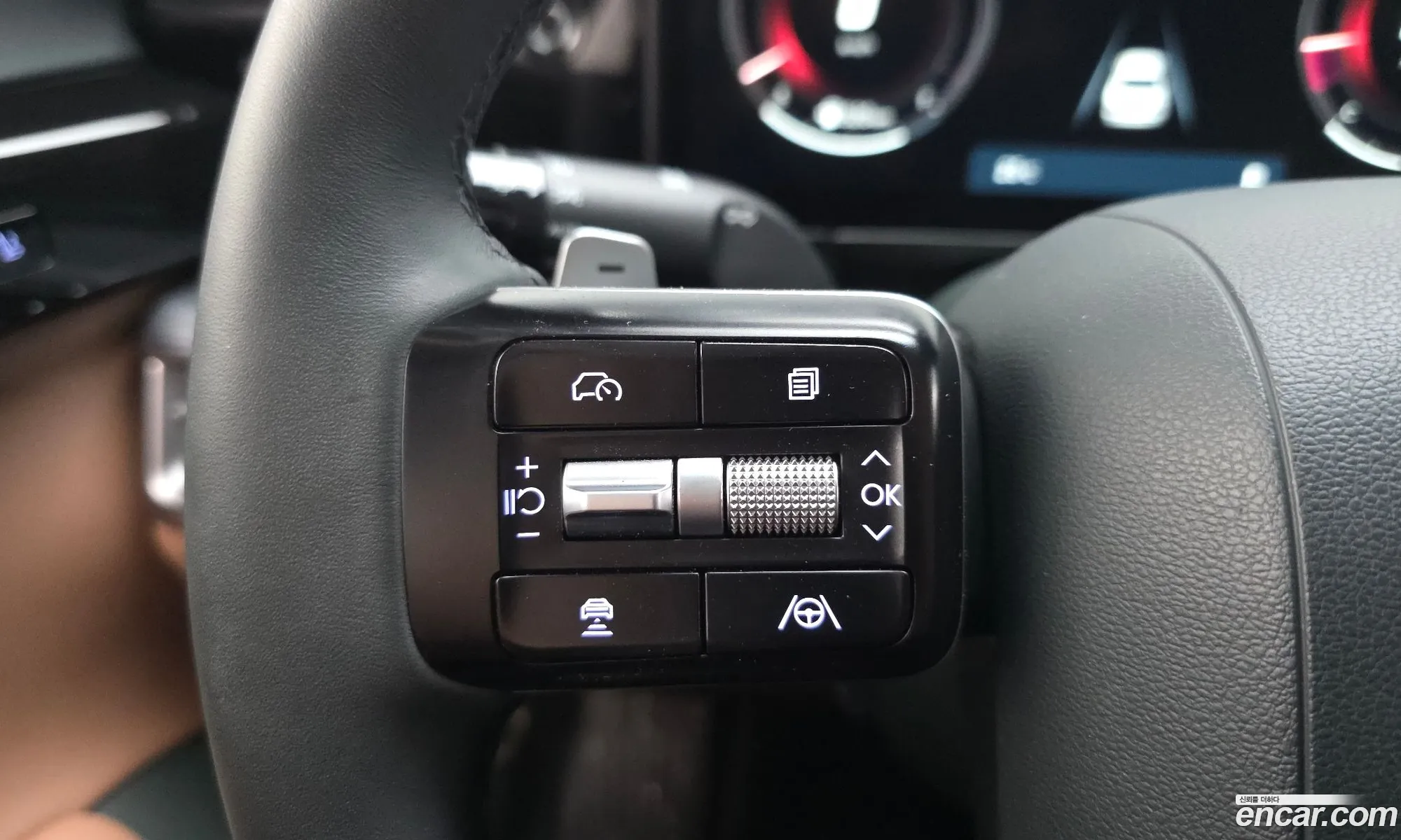 Hyundai Grandeur 2023 — 34
