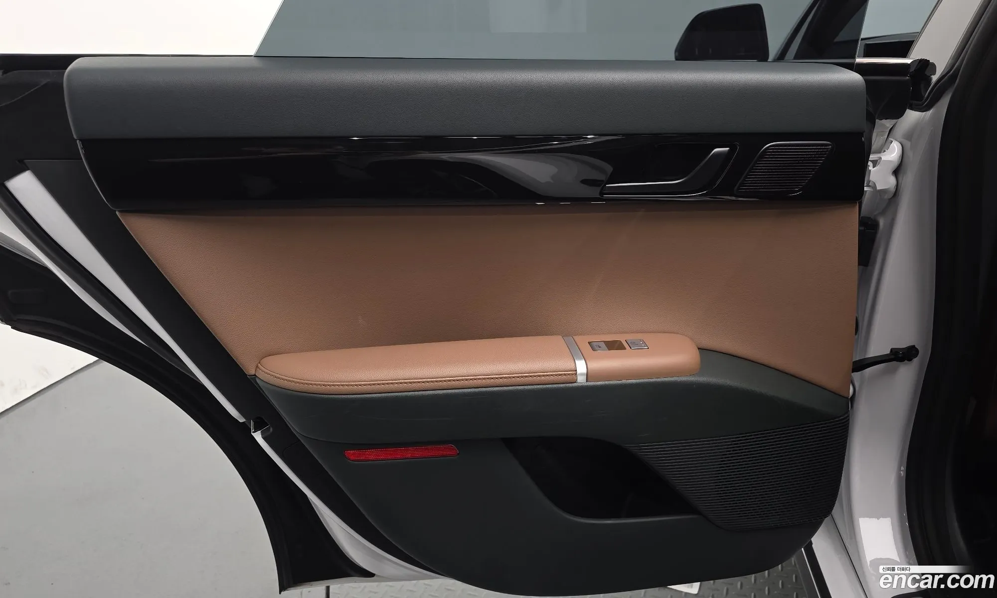 Hyundai Grandeur 2023 — 7