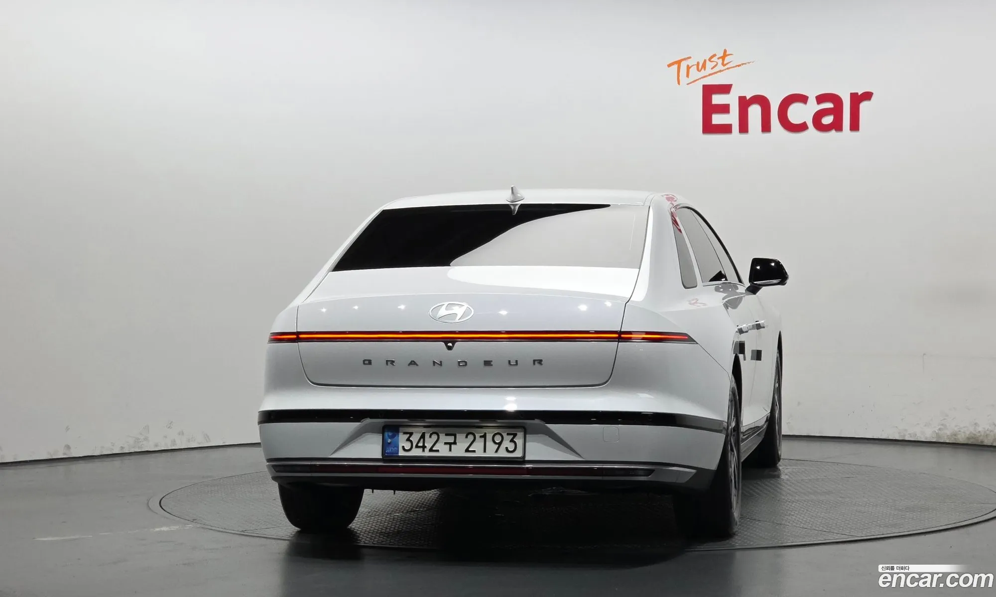 Hyundai Grandeur 2023 — 3