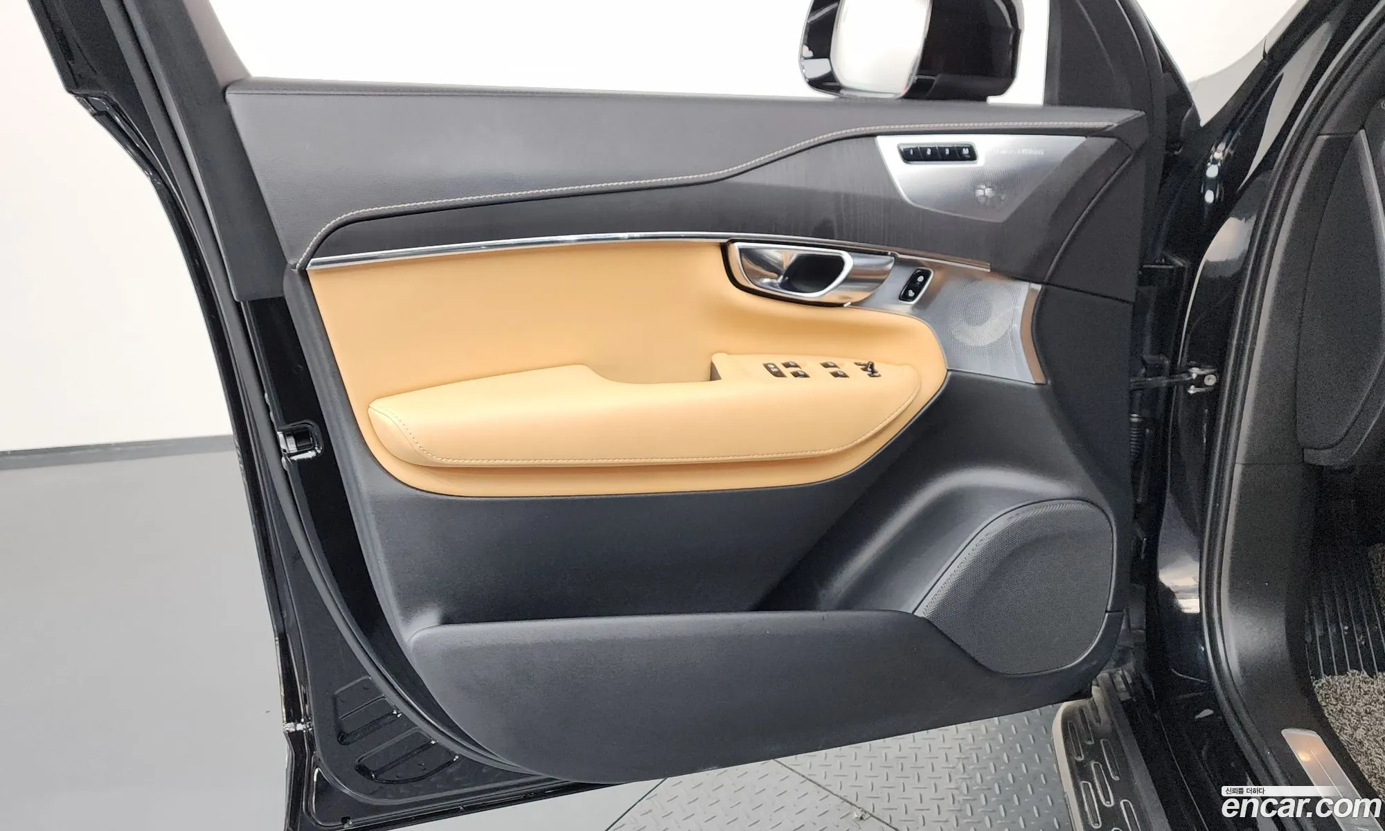 Volvo XC90 2022 YV1LFBR0DN1787163 — 33