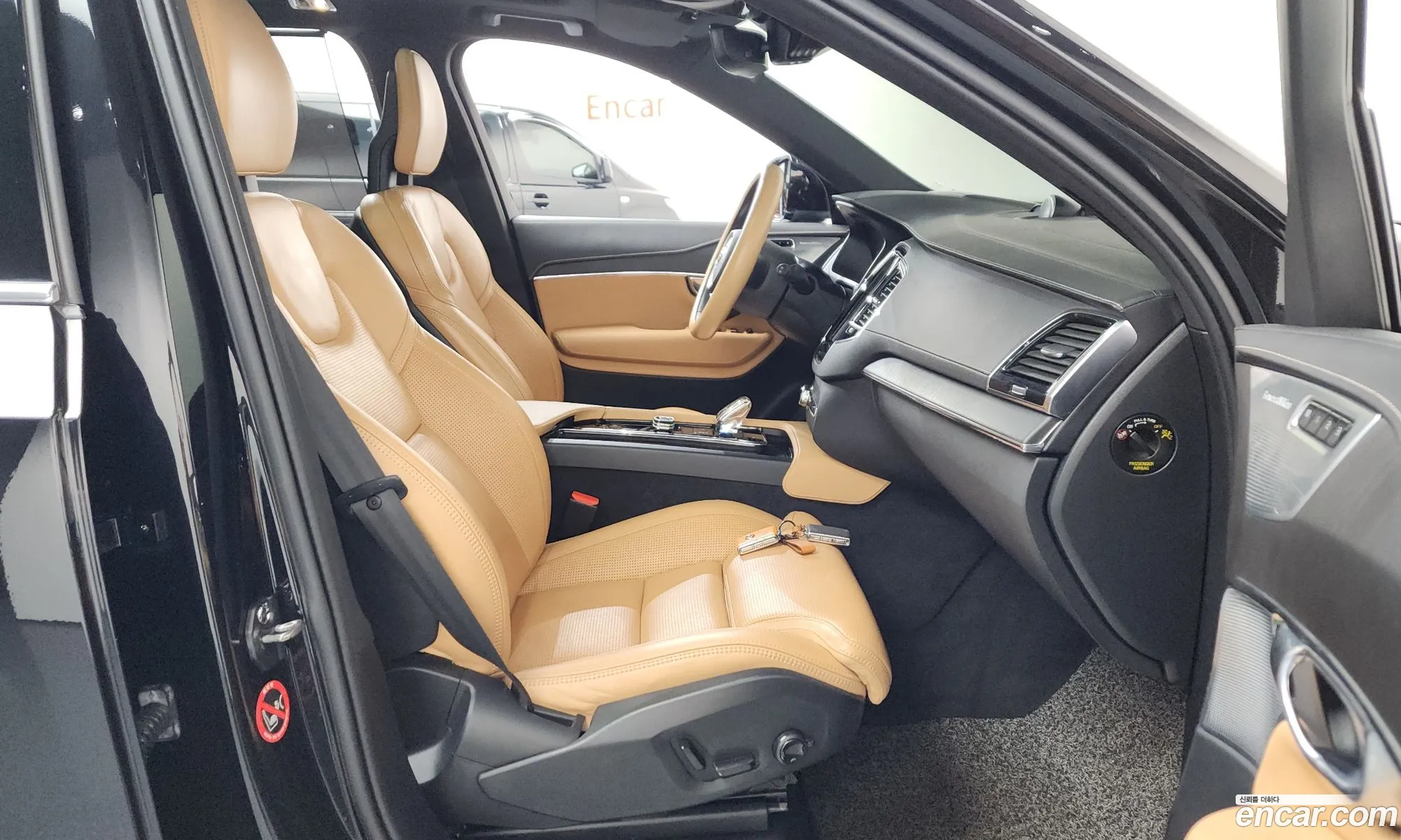 Volvo XC90 2022 YV1LFBR0DN1787163 — 40