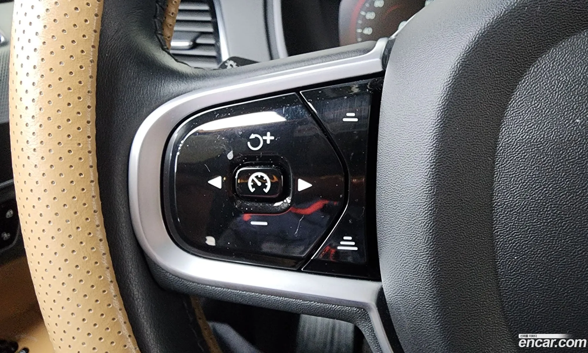 Volvo XC90 2022 YV1LFBR0DN1787163 — 35