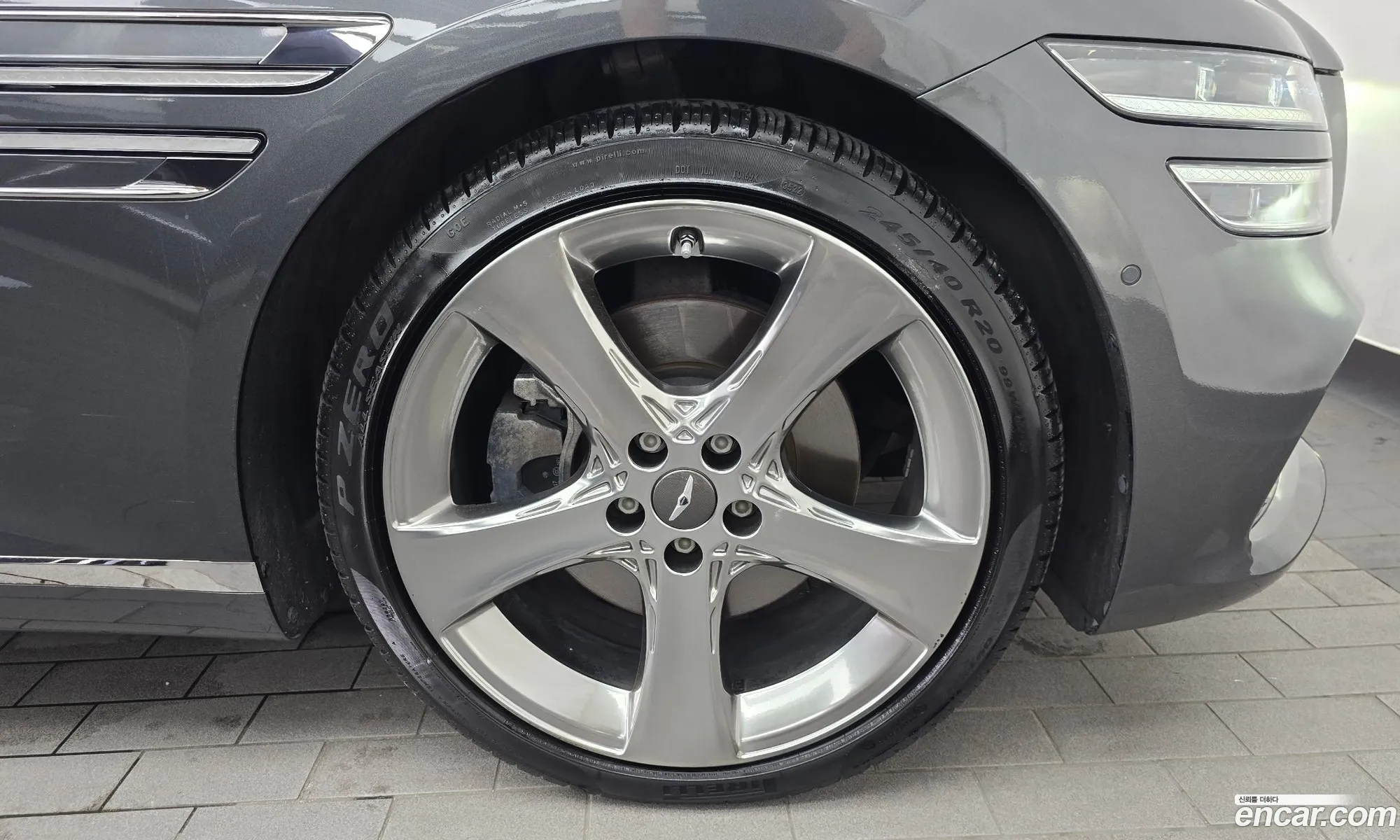 Genesis G80 2020 KMTGB41CDMU044365 — 21