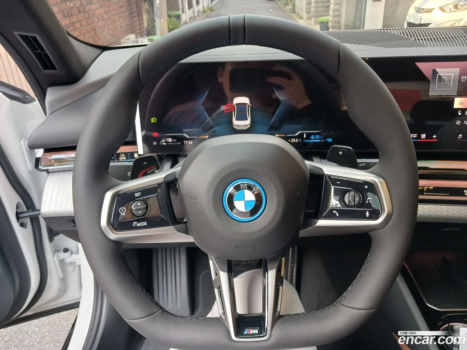 BMW 5 Series 2026 — 12