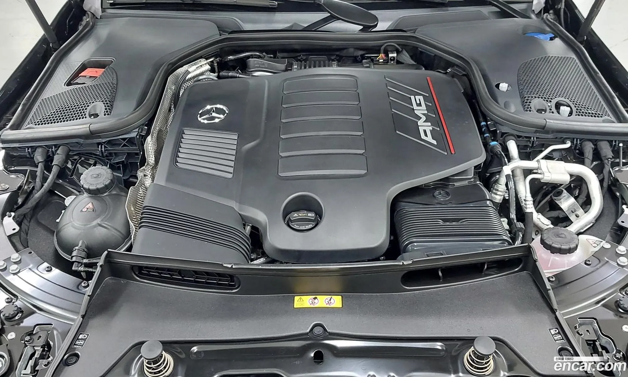 Mercedes-Benz AMG GT 2025 — 4