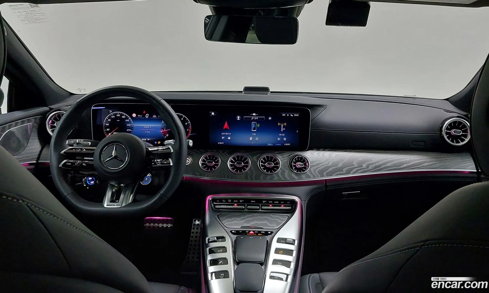 Mercedes-Benz AMG GT 2025 — 13