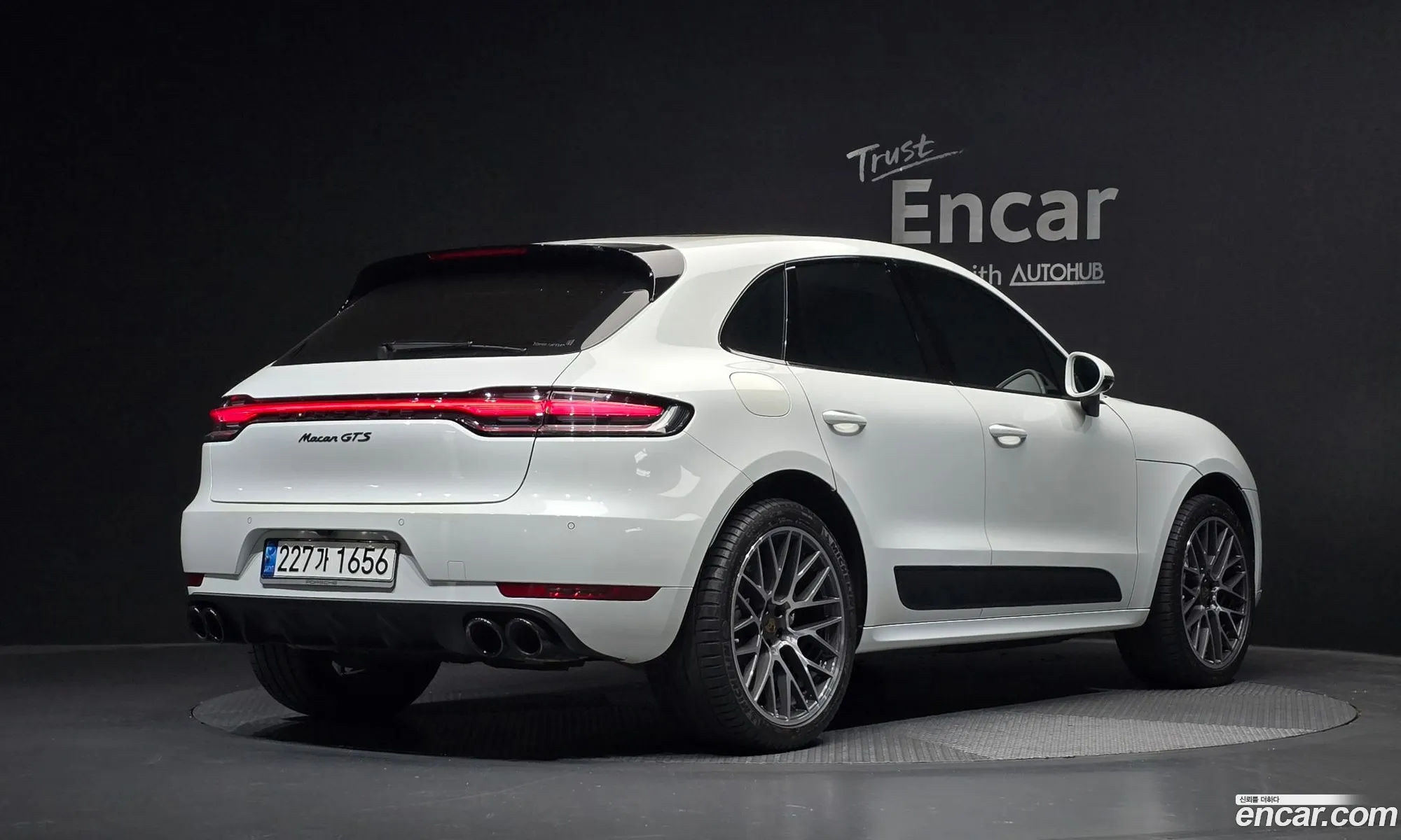 Porsche Macan 2020 WP1AG2959LLB65203 — 11