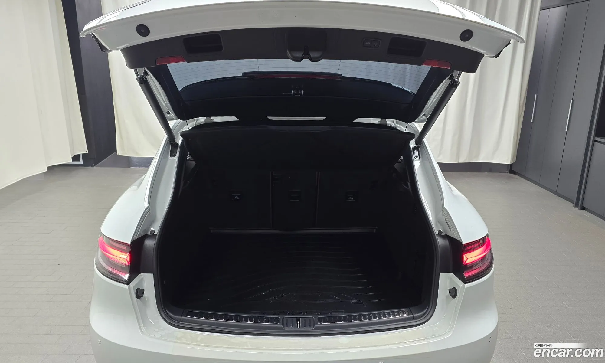 Porsche Macan 2020 WP1AG2959LLB65203 — 22