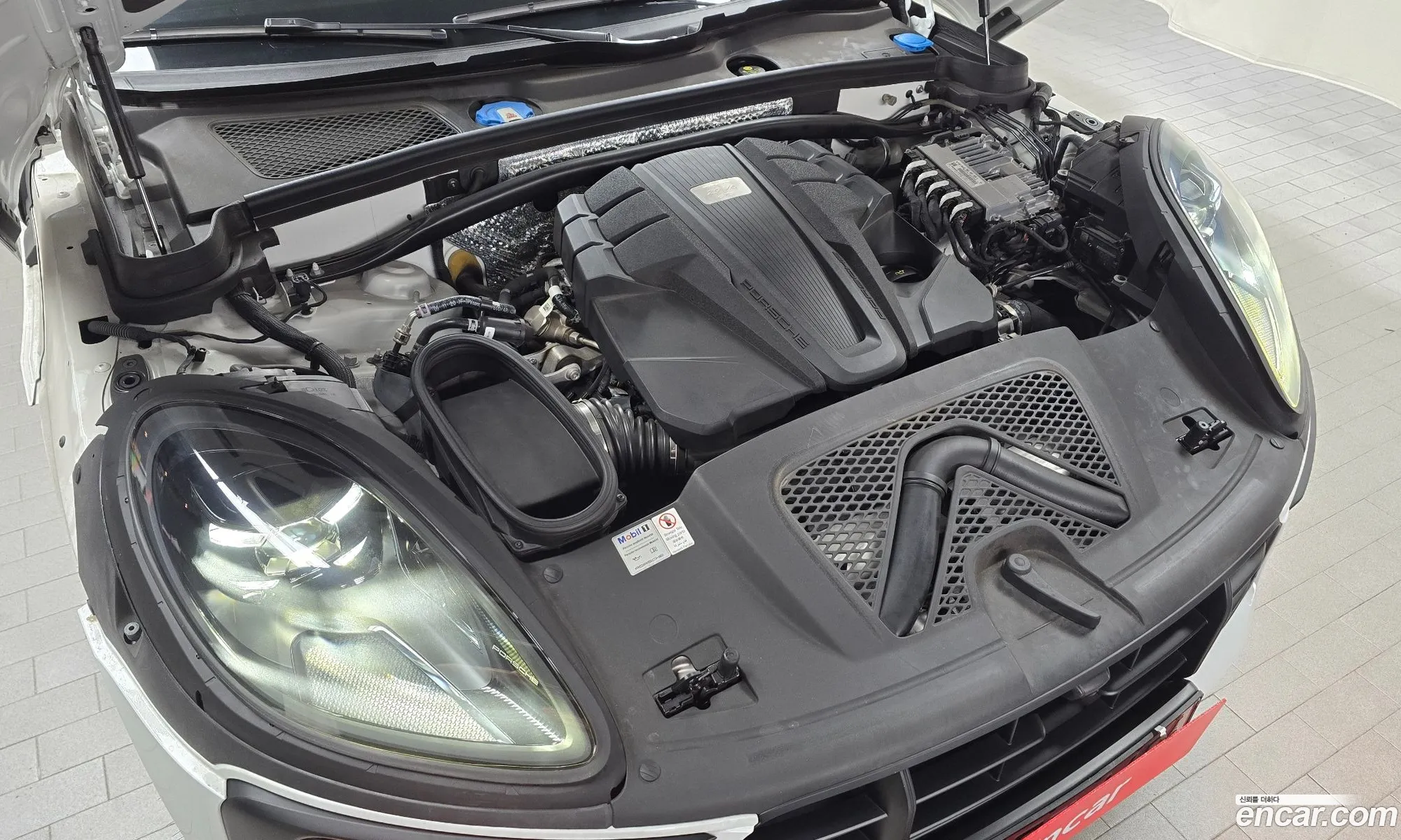 Porsche Macan 2020 WP1AG2959LLB65203 — 4