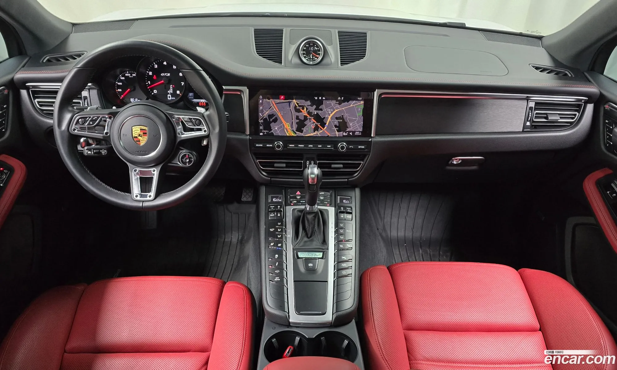 Porsche Macan 2020 WP1AG2959LLB65203 — 25